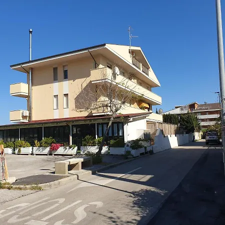 Feel Beachouse 아파트 Montesilvano Marina